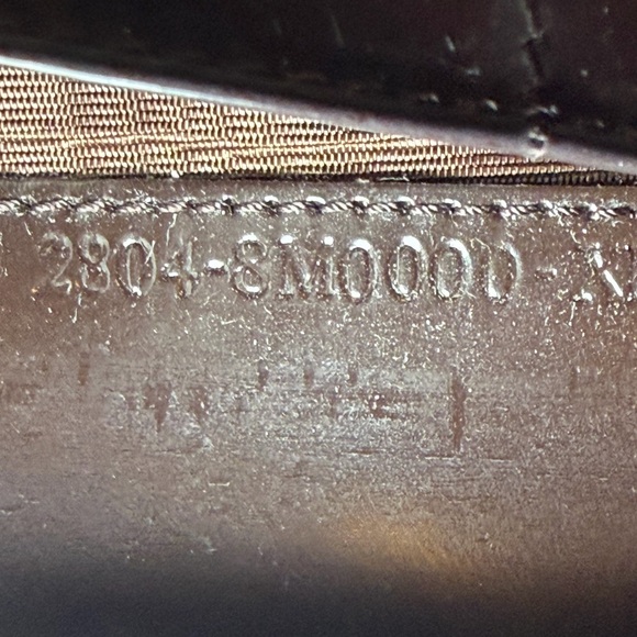 Authentic fendi brown leather wallet with COA,insert,chain ❤️🖤❤️🖤 - Picture 7 of 14